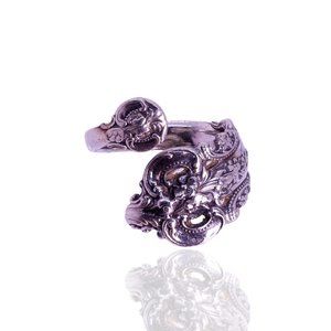 Vintage Wallace Grand Baroque Pattern Sterling Silver Adjustable Spoon Ring Sz 6